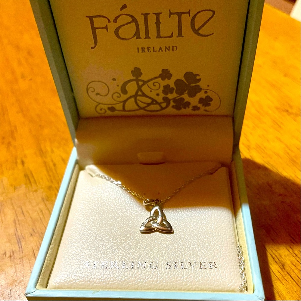 Sterling silver Trinity knot necklace